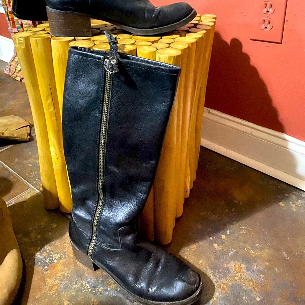 Black boots